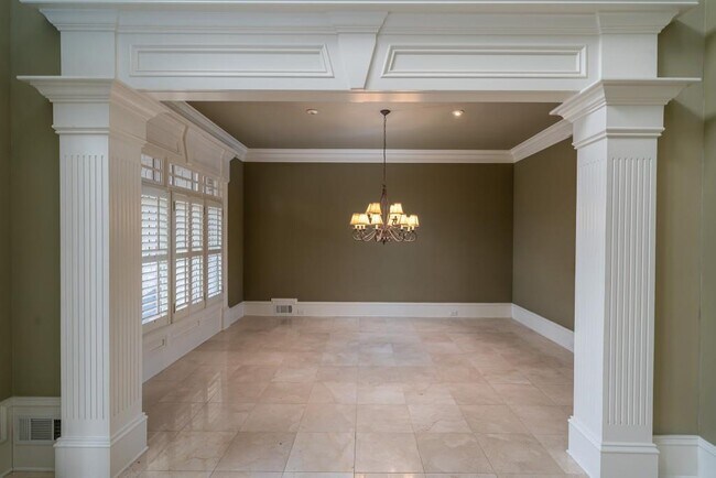 Building Photo - 6213 Arnall Ct