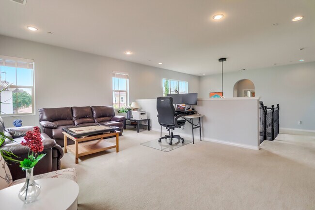 Building Photo - 3637 Alander Ct