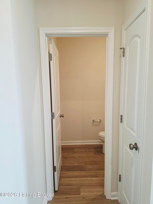 Building Photo - 11144 Castlebrook Dr