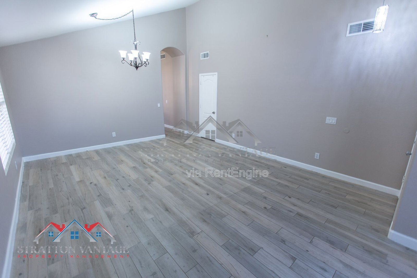 Building Photo - 9825 W Runion Dr