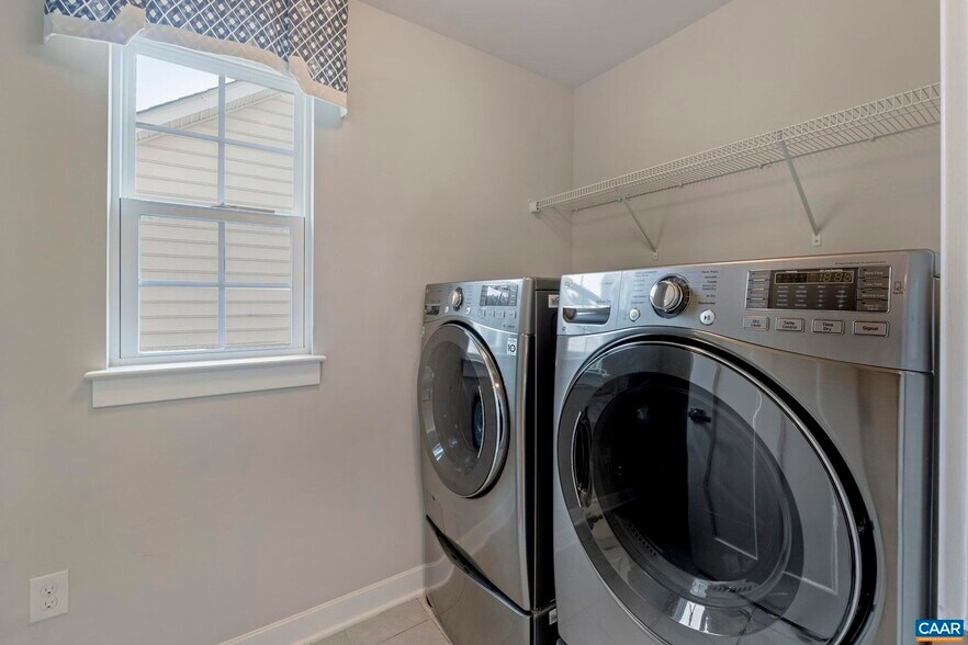 Building Photo - 3007 Sun Valley Dr