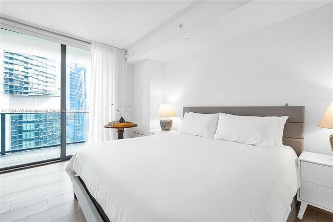 Building Photo - 45 SW 9th St