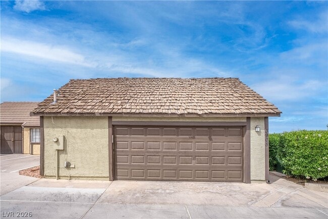 Building Photo - 3905 Landsdown Pl