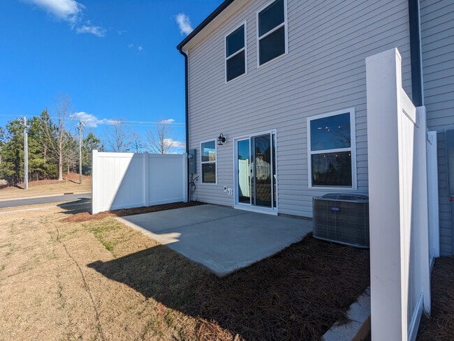 Building Photo - Room in Townhome on Pagebrook Lane