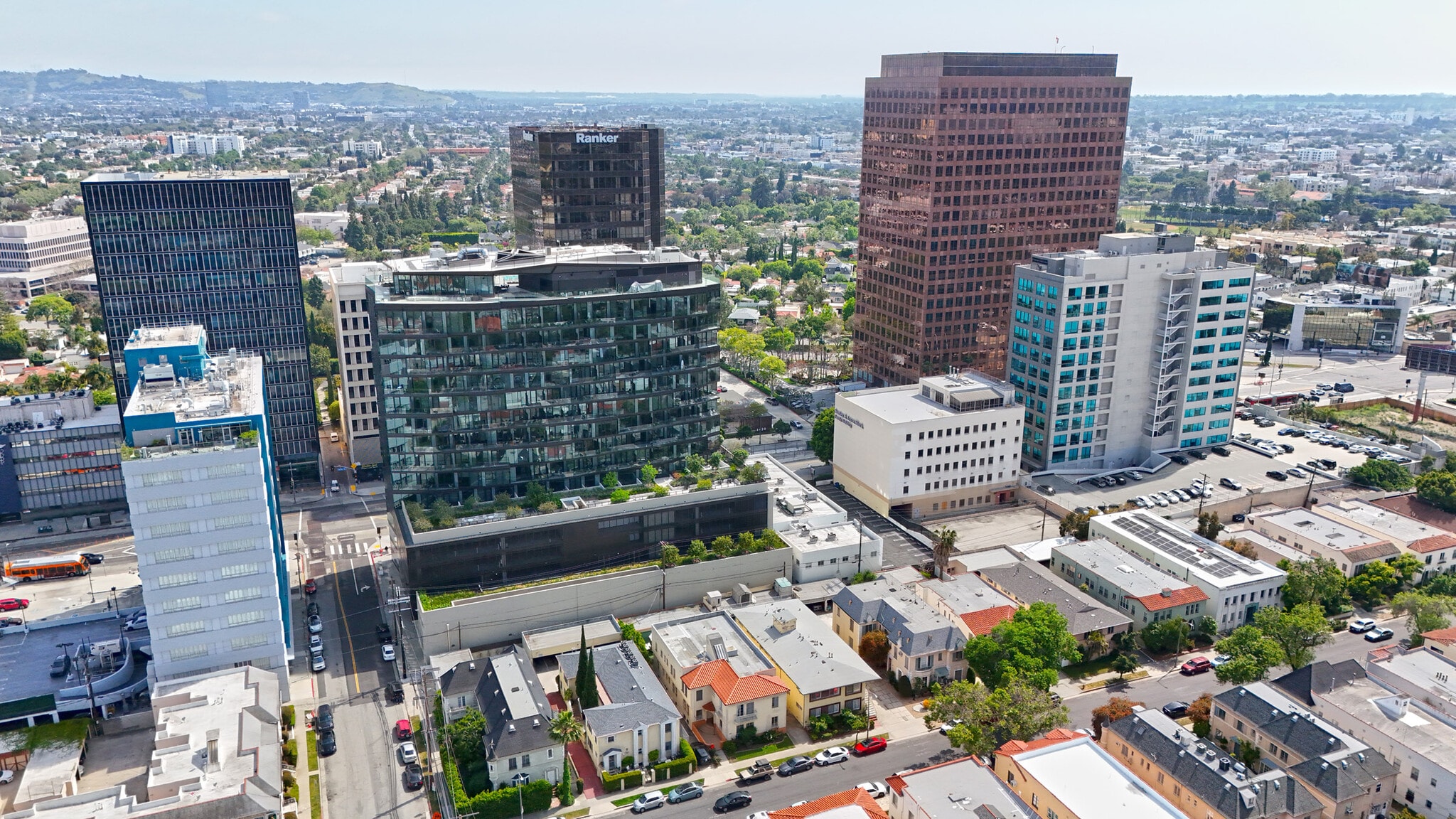 Building Photo - 657 S La Jolla Ave