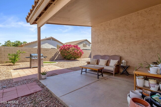 Building Photo - 1216 W Pinon Ave