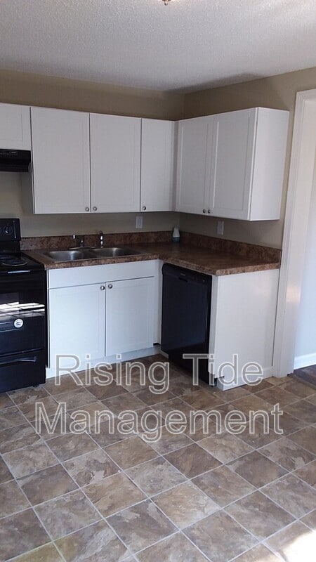 Building Photo - 744 46th St N
