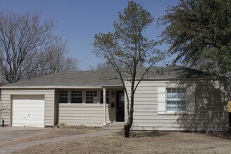 Building Photo - PRE -LEASING FOR AUGUST ! Spacious 4 Bedroom/2 Bath House