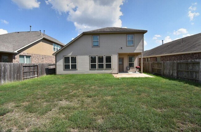 Building Photo - 9431 Summer River Dr