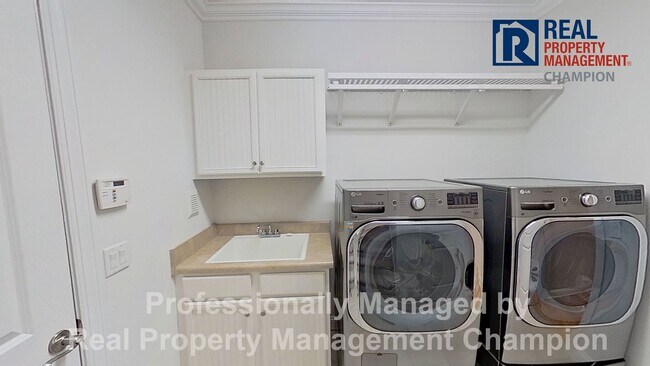 Building Photo - Custom 4BD/3BA Home with Hardwood Floors, Office, and Sunroom