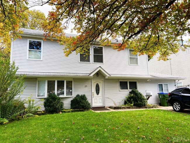 Primary Photo - 21 Raleigh Rd