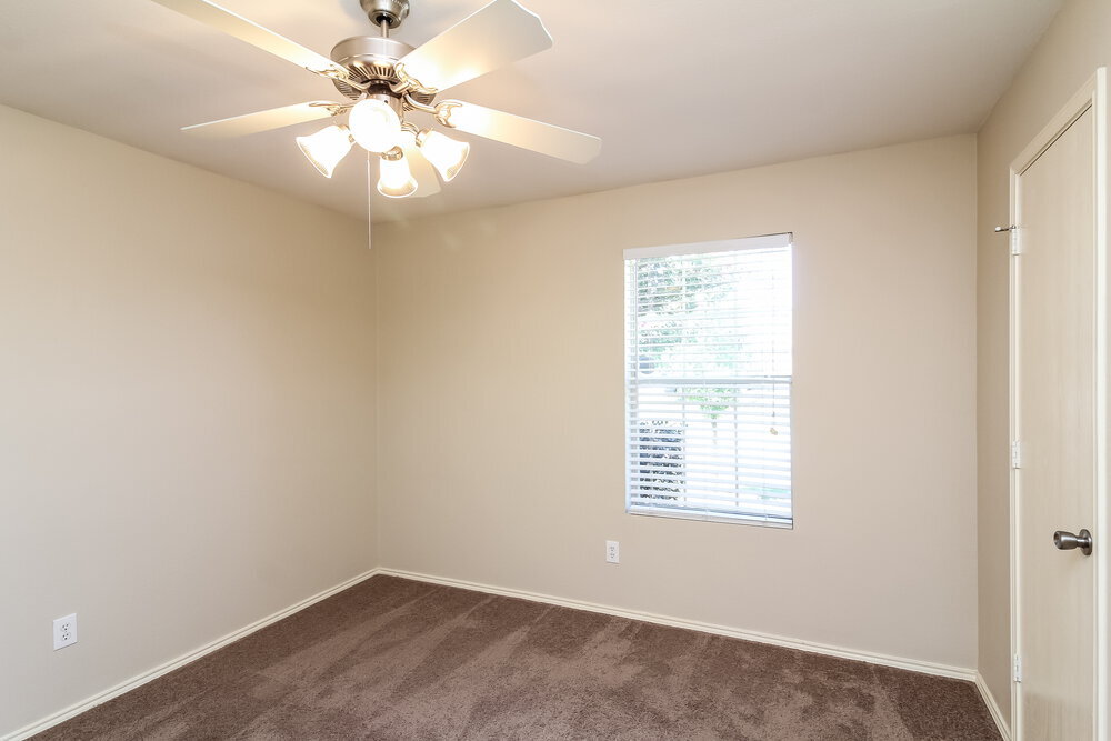 Building Photo - 1017 Maidenhair Ln