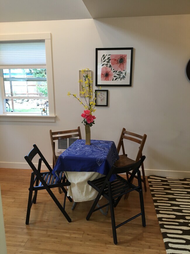 dining - 1824 NE 169th St