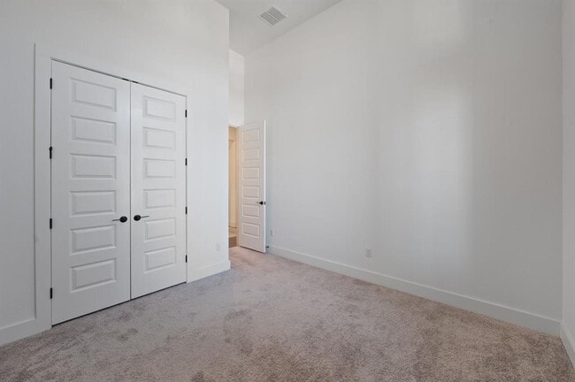 Building Photo - 7625 Alouette Dr