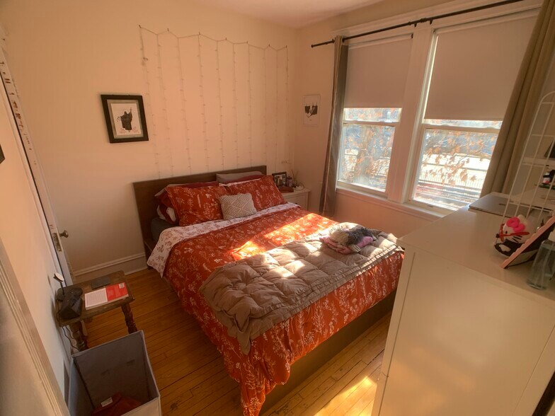 Building Photo - 1355 Commonwealth Ave