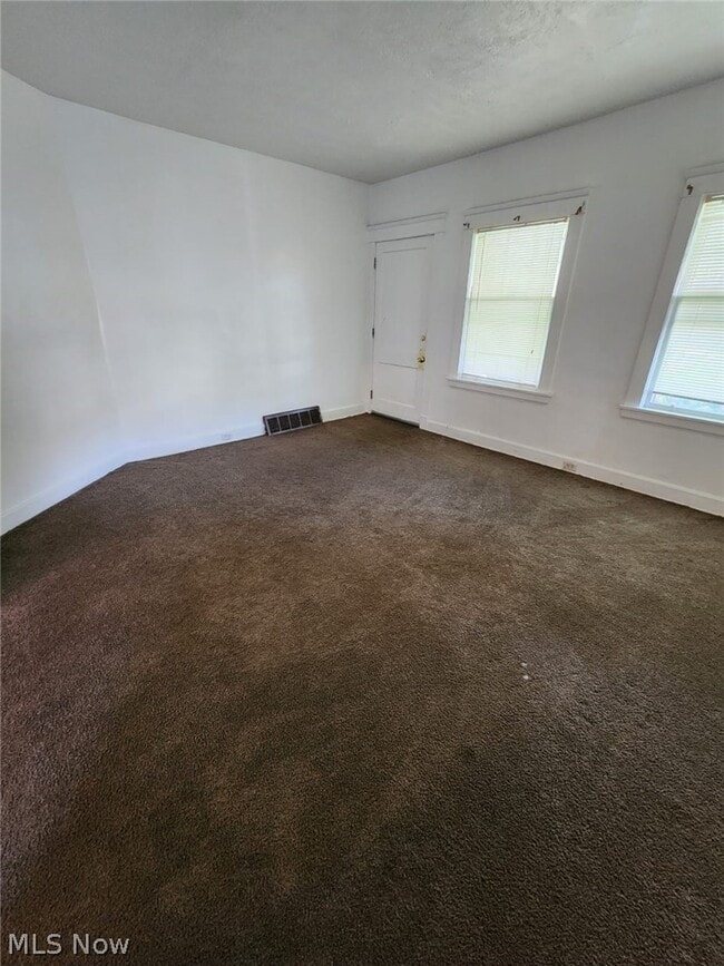 Building Photo - 2859 Avondale Ave