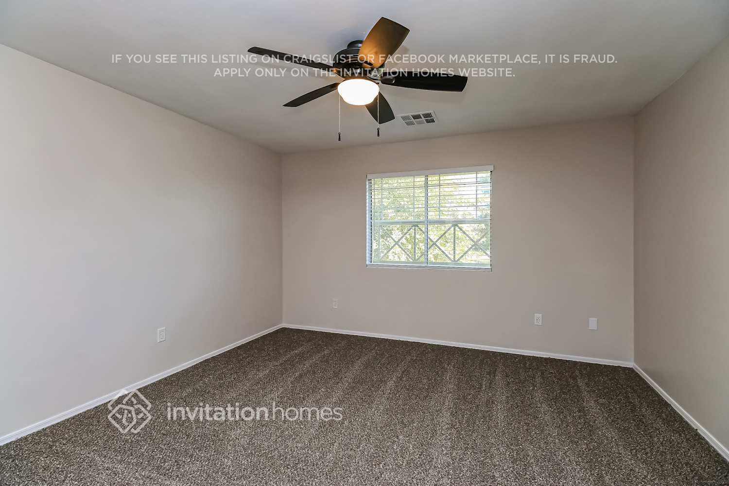 Building Photo - 1525 S Avocet St