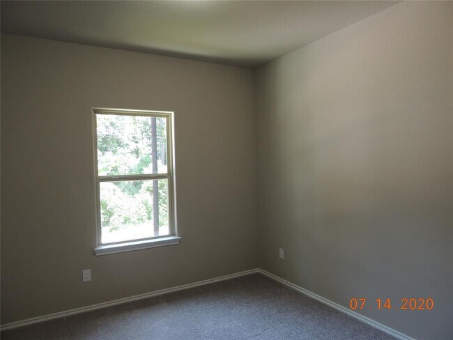Building Photo - 615 Hayman St
