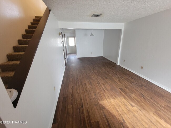 Building Photo - 201 High Meadows Blvd