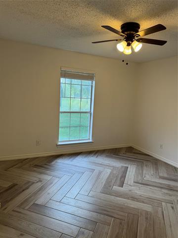 Building Photo - 276 Buchanan Dr