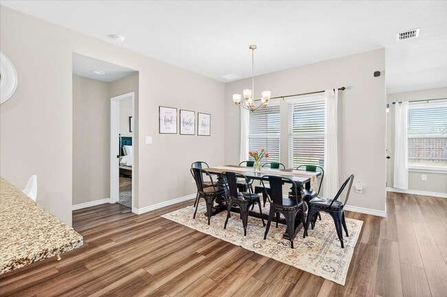 Building Photo - 8121 Cattlemen Dr