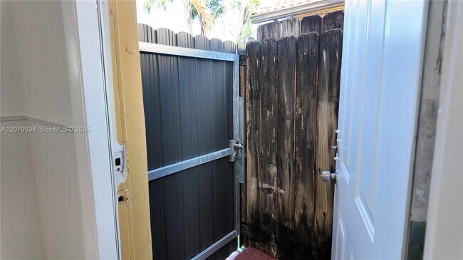 Building Photo - 11570 SW 144th Path