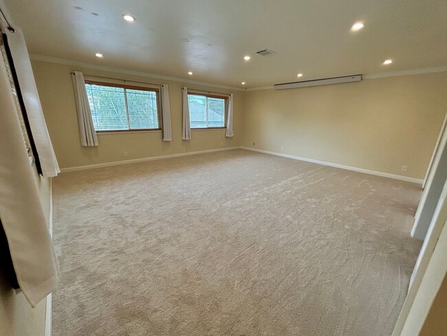 Building Photo - Enjoy the Good Life on Easy Street! RV Par...