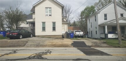 Building Photo - 203 S Diamond St