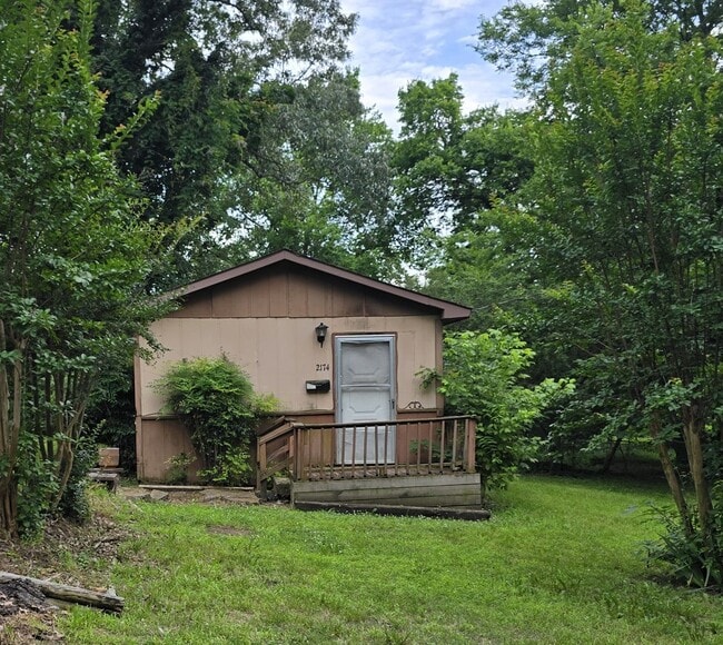 Primary Photo - Easy Living in Batesville • Cozy 1 Bedroom...