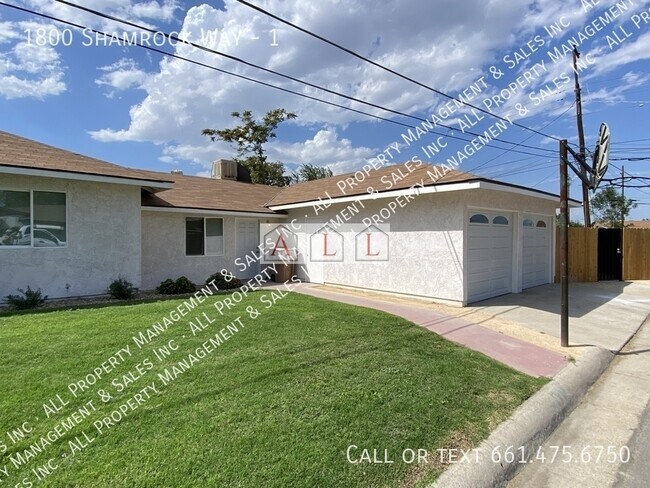 Building Photo - 1800 Shamrock Wy