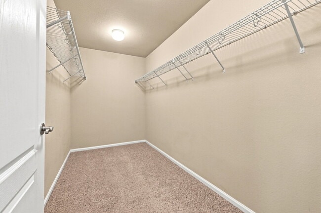 Building Photo - $3,245.95 with $300 Off The First Month's Rent, 5 Beds - 3.5 Baths, Single Family Home in Parker ...