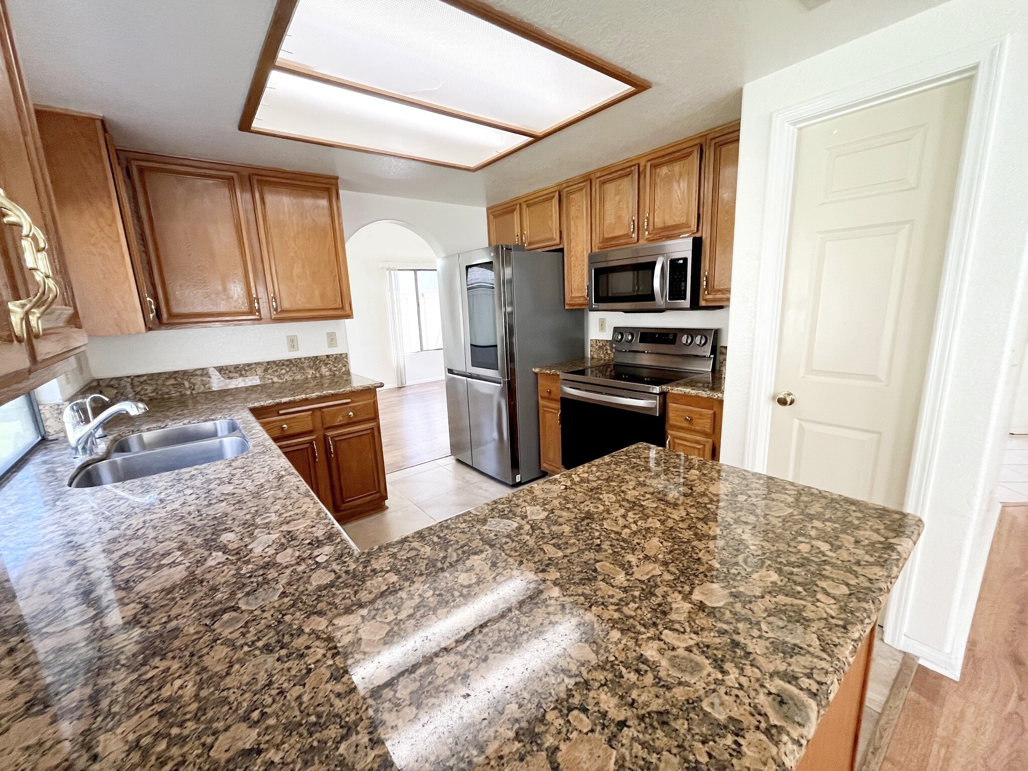 Building Photo - 14353 Bourgeois Way