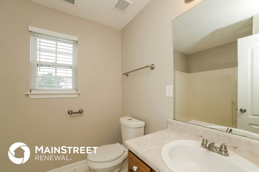 Building Photo - 164 St Ann Cir