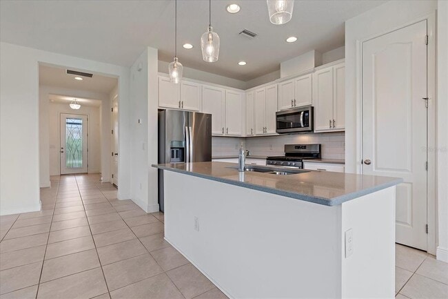 Building Photo - 10123 Carnoustie Pl