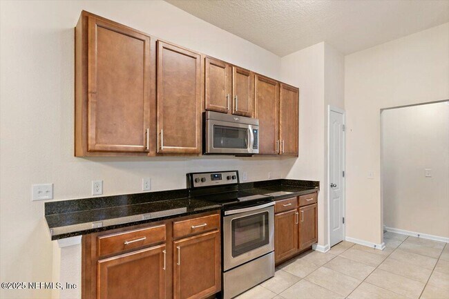 Building Photo - 218 Larkin Pl