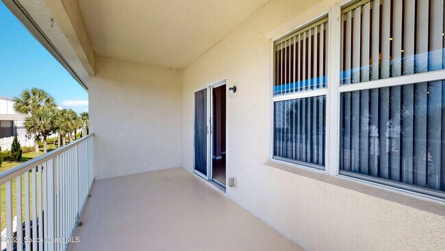 Building Photo - 916 Ocaso Ln