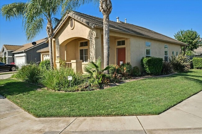 Building Photo - 5849 Webb St