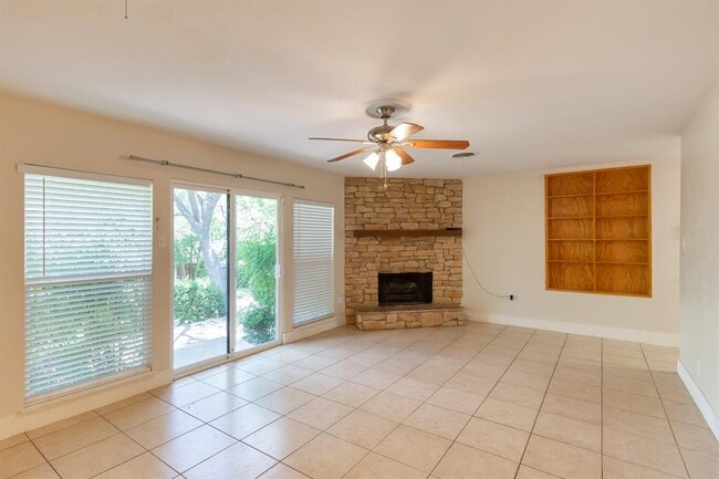 Building Photo - 2604 Rock Terrace Dr