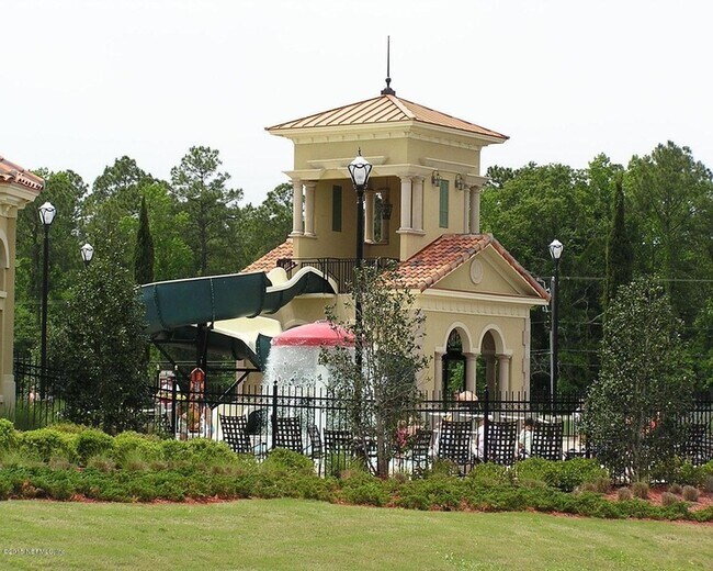 Building Photo - 258 Porta Rosa Circle