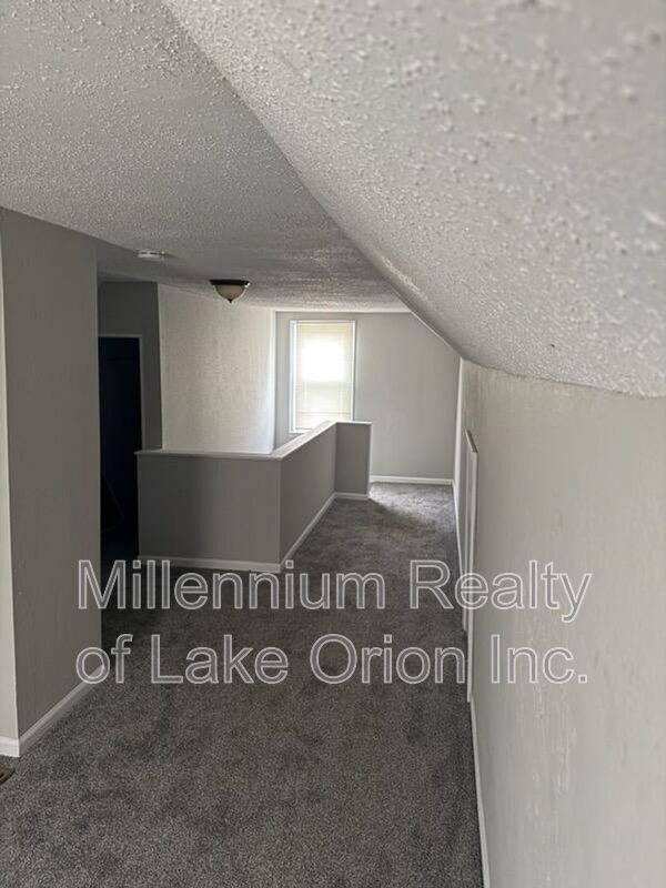 Building Photo - 695 1st Ave