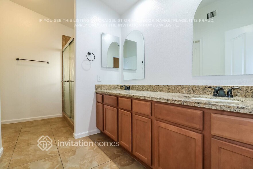 Building Photo - 19220 N 74th Dr