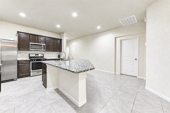 Building Photo - 3306 Zephyr Park Ln