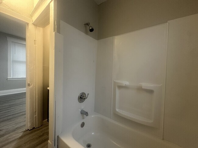 Building Photo - 6015 Emma Ave