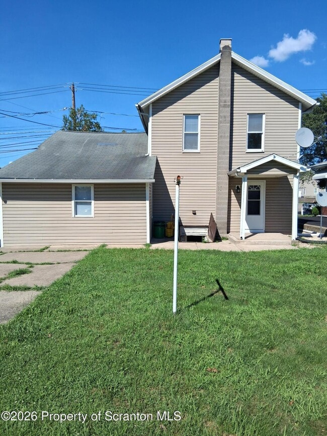 Building Photo - 723 Exeter Ave