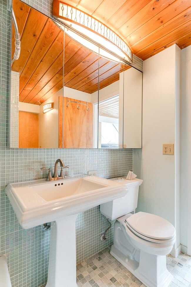 Building Photo - 2 Bed | 1.5 Bath | Converted Church Condo in the heart of Selby/Dale neighborhood