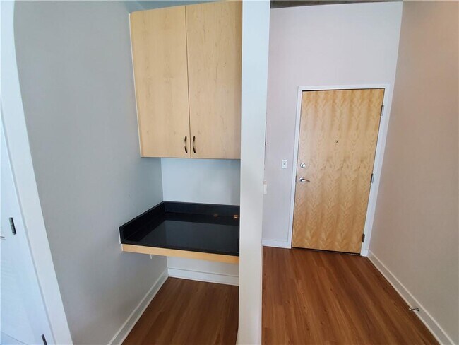 Building Photo - 400 W Peachtree St NW