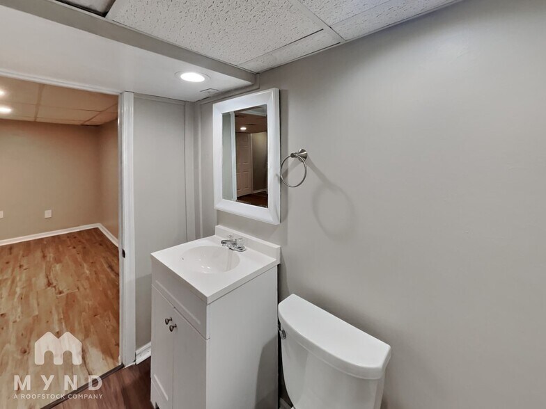 Building Photo - 5984 Cape Coral Ln