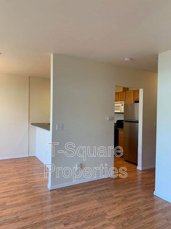 Building Photo - 15815 Admiralty Way