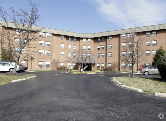 Building Photo - Chelten Apartments