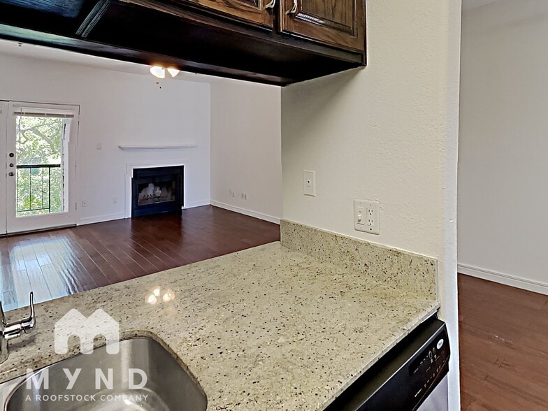 Building Photo - 9747 Whitehurst Dr